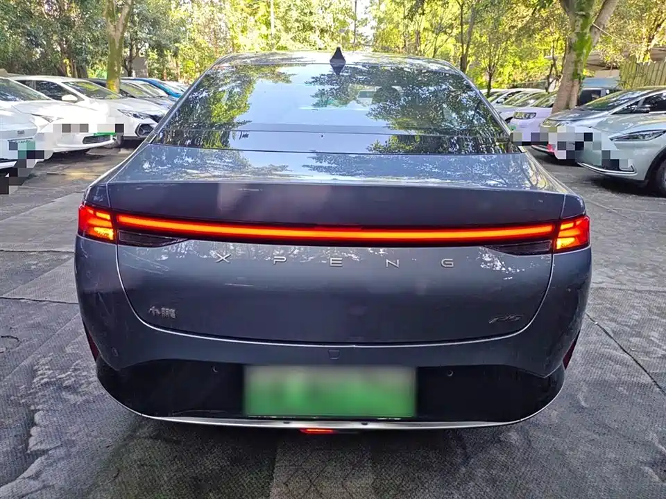 XPENG P5
