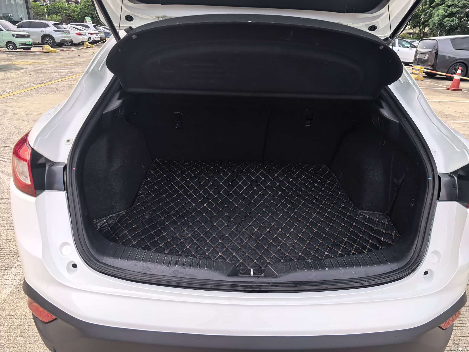 Mazda CX-4, 2017 18