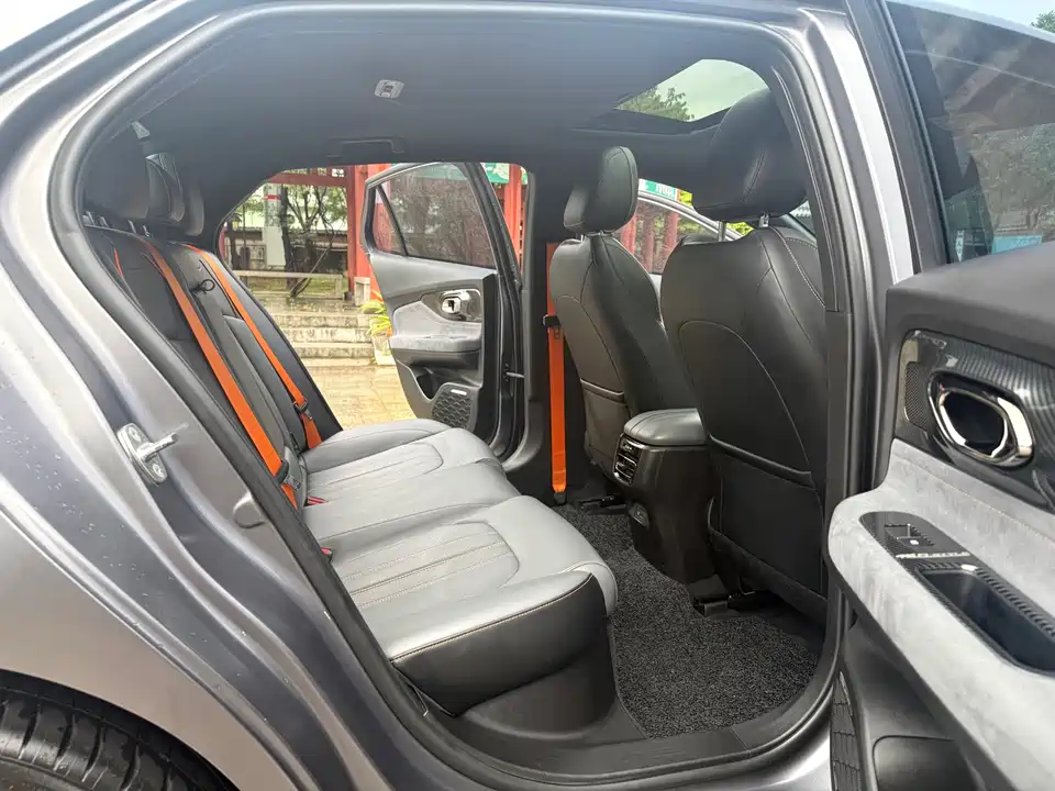 Trumpchi Shadow Leopard