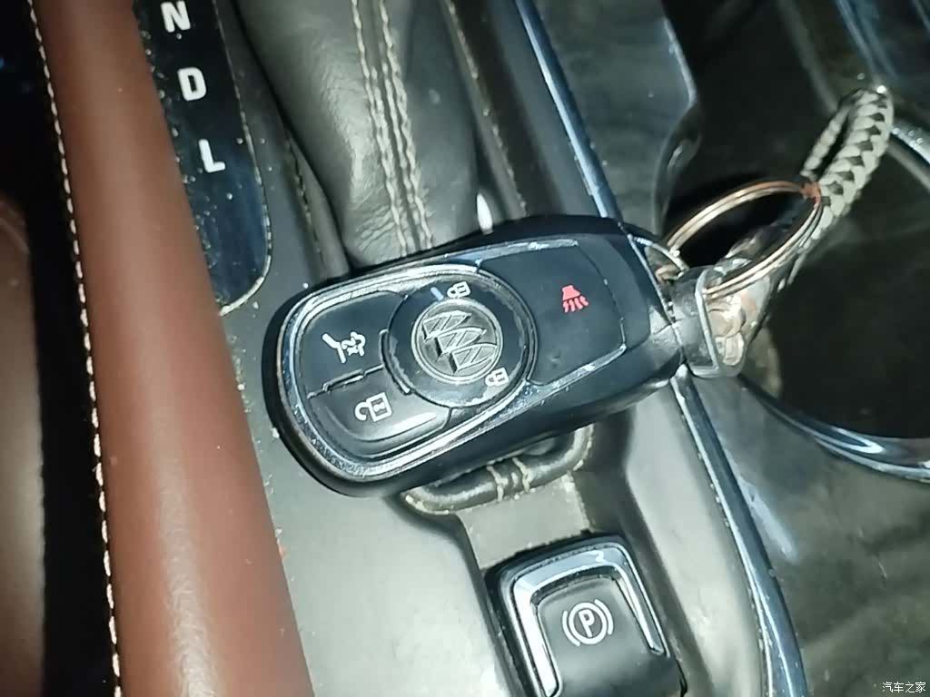 Buick Envision Plus, 2015 9