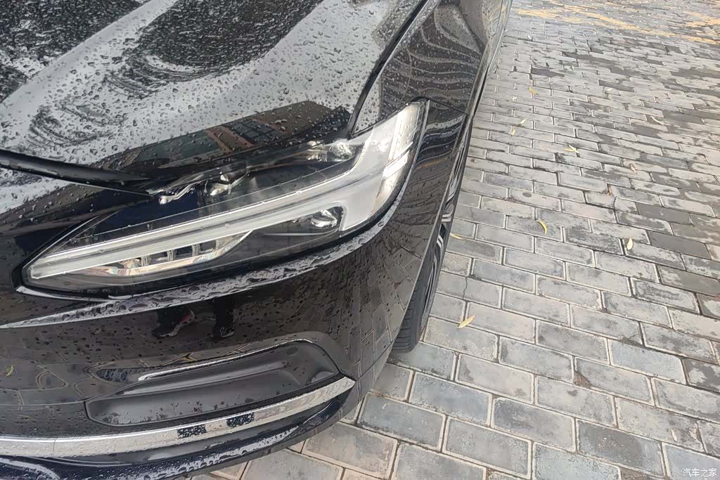 Volvo S90, 2023 все фото