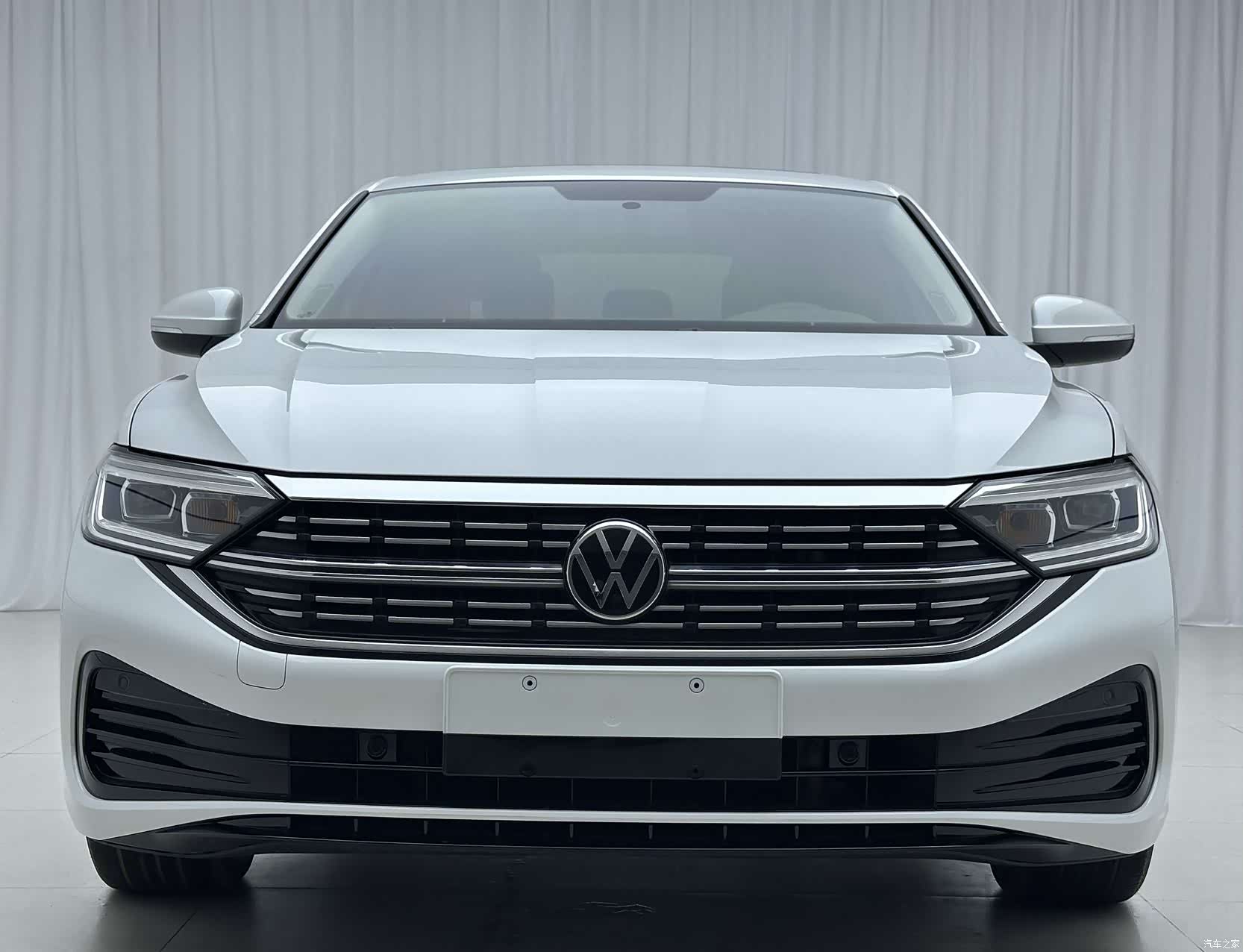 Volkswagen Sagitar, 2023 2