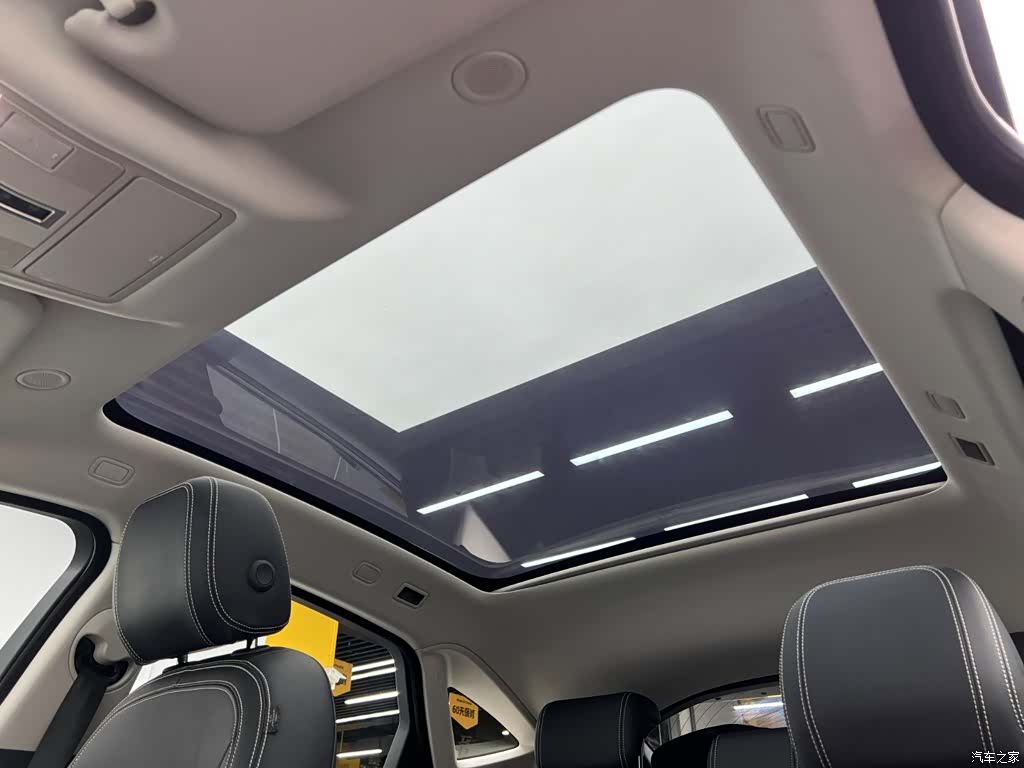 Land Rover E-PACE, 2024 17