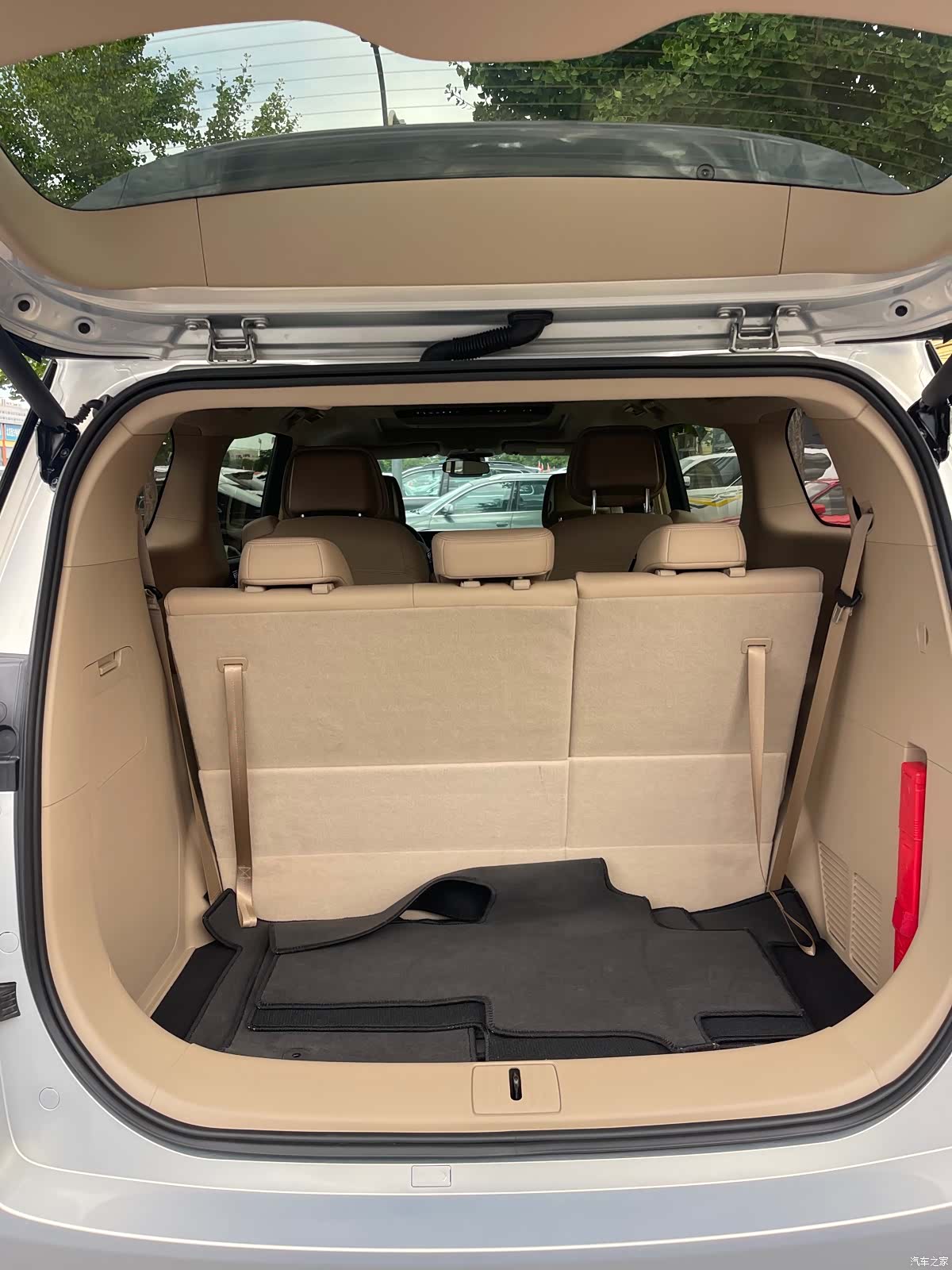 Buick GL8, 2025 4