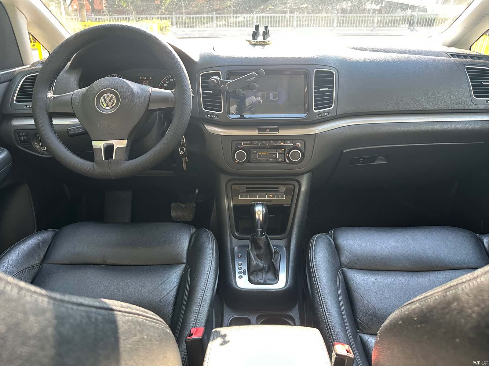 Volkswagen Xia, 2012 11