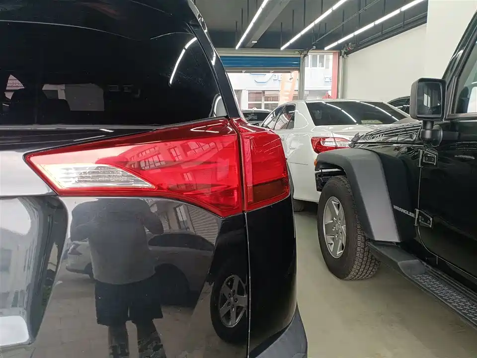 Toyota RAV4 Rongfang