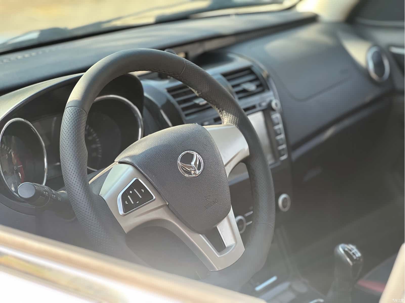 BAIC S3, 2015 20