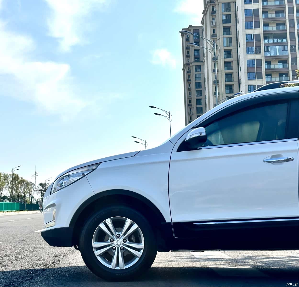 BAIC S3, 2015 8