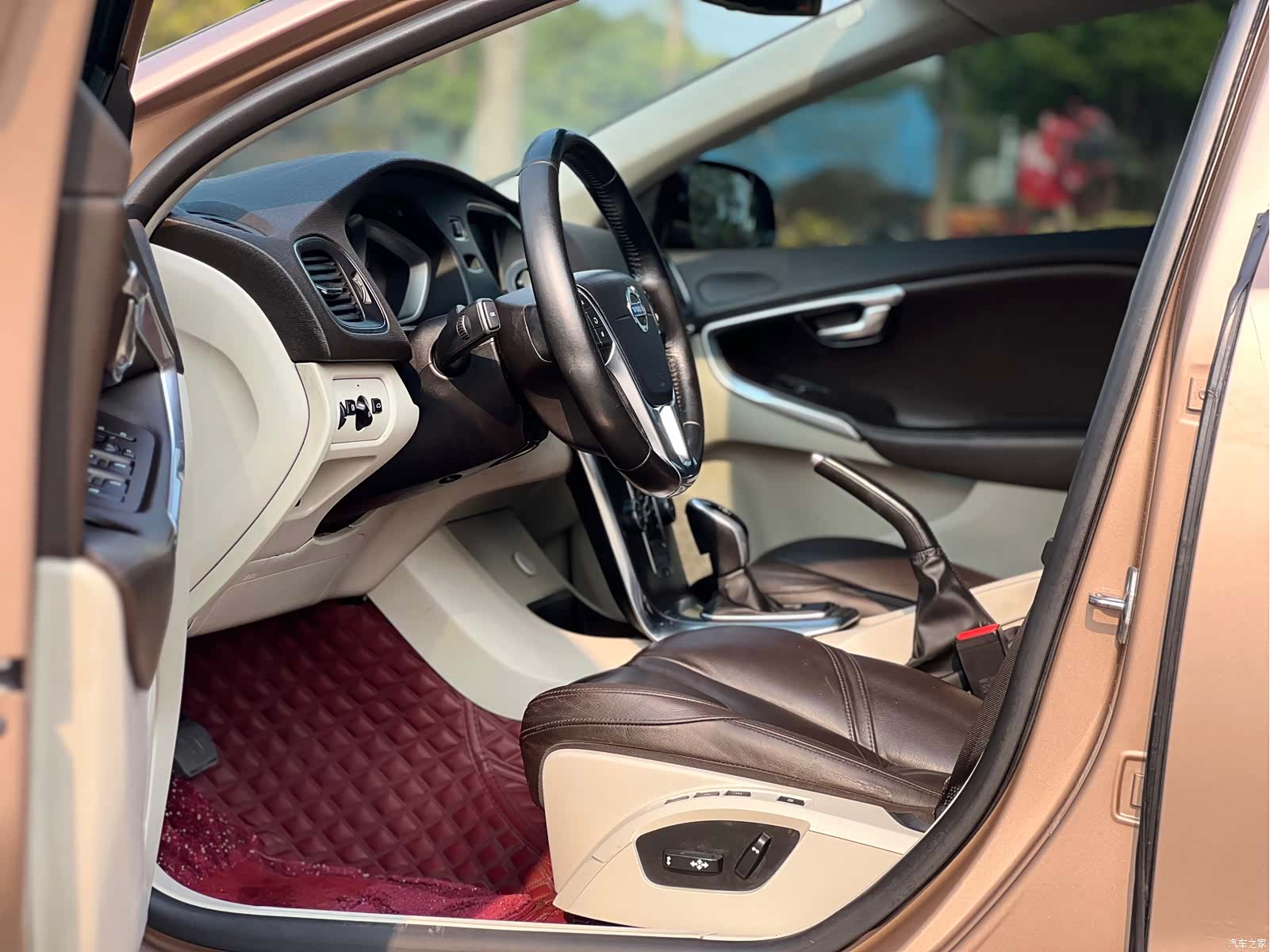 Volvo V40, 2016 8