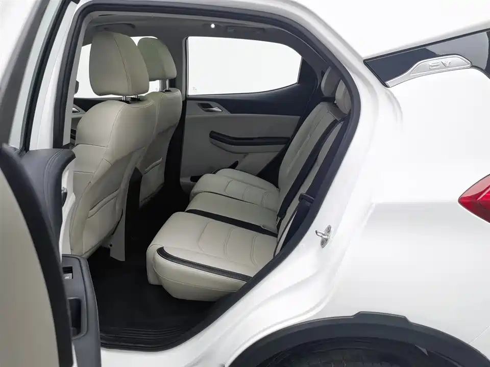 BYD Yuan Pro BYD Yuan Pro