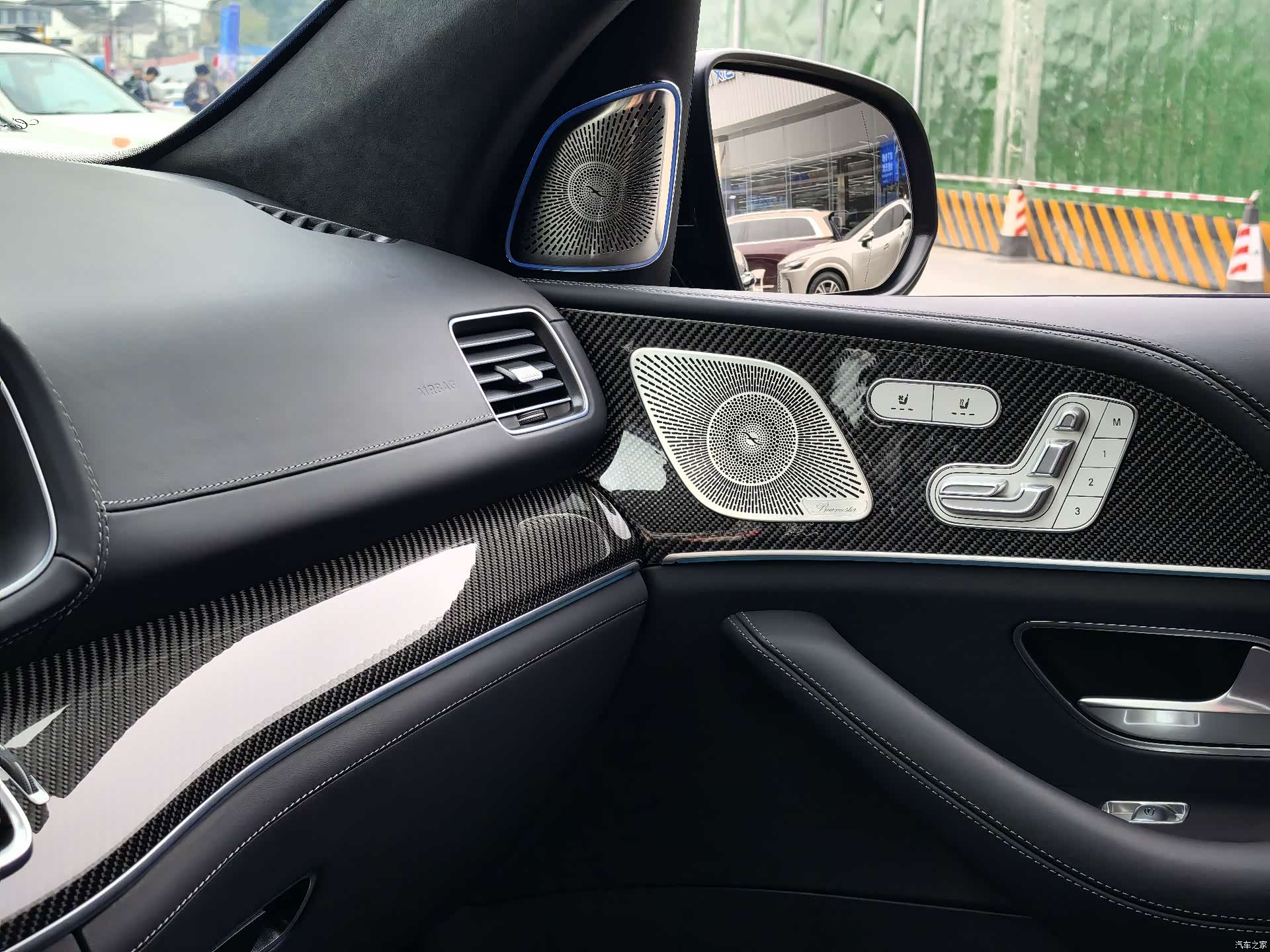 Mercedes-Benz GLS, 2025 15