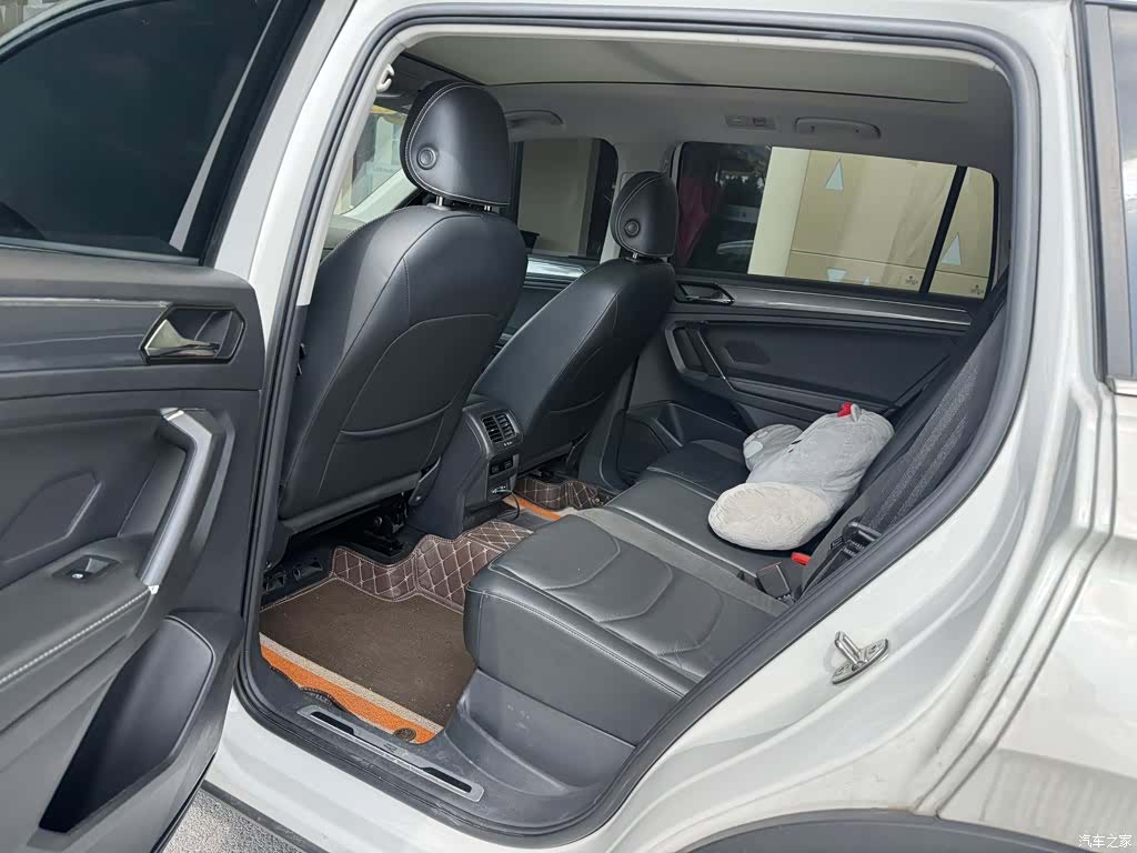 Volkswagen Tiguan L, 2021 4