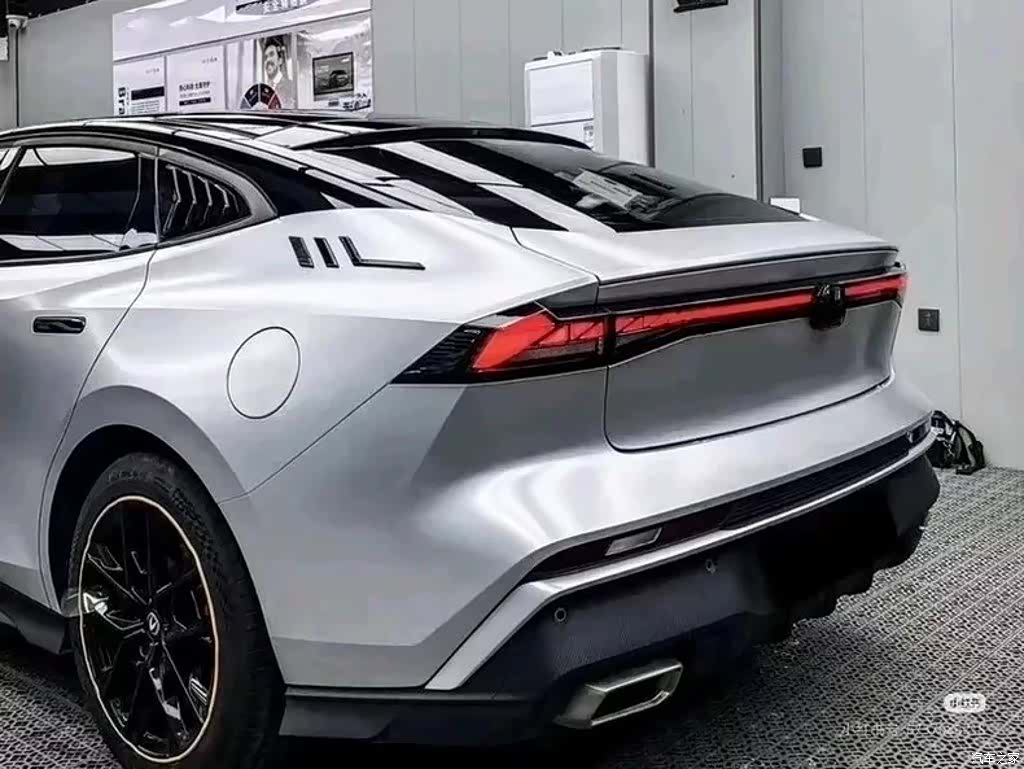 Changan UNI-V, 2023 7