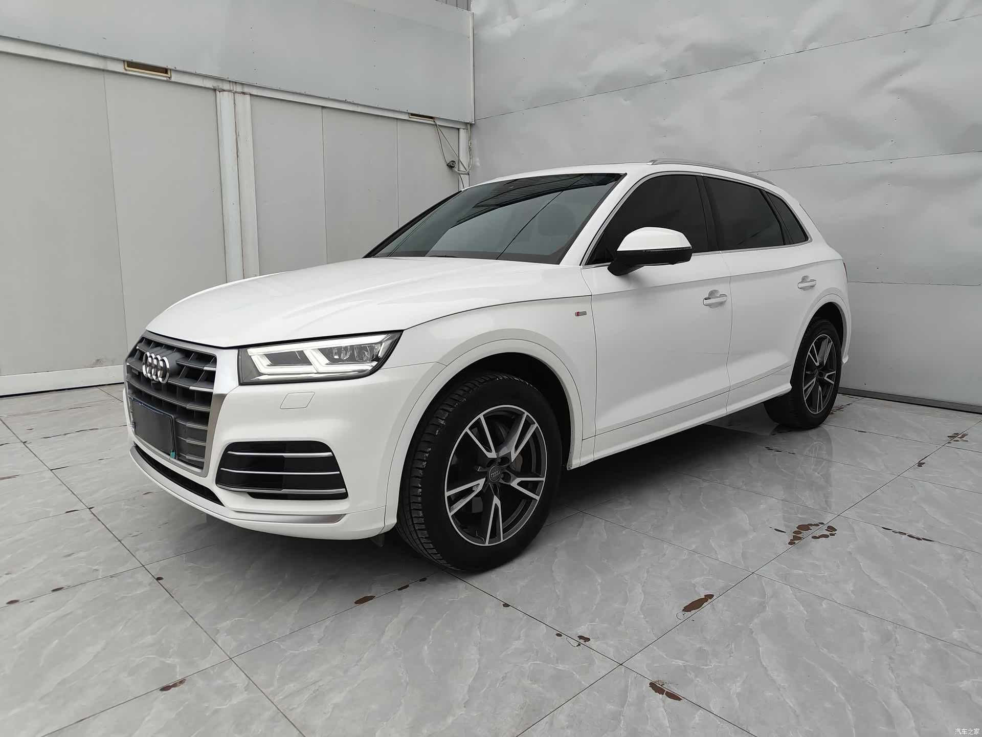 Audi Q5L, 2021 1
