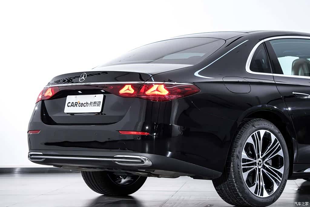 Mercedes-Benz E-Class, 2025 9