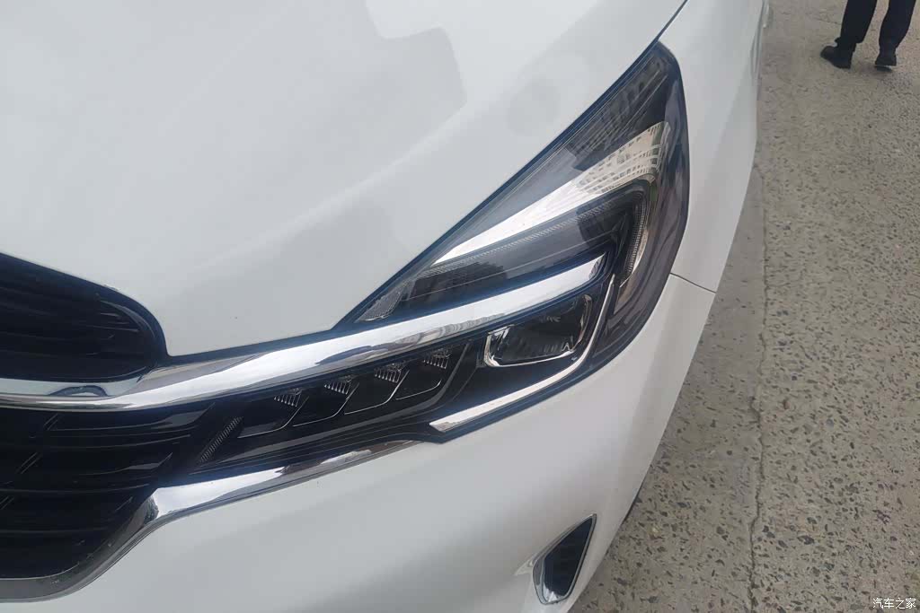 Buick GL8, 2021 все фото