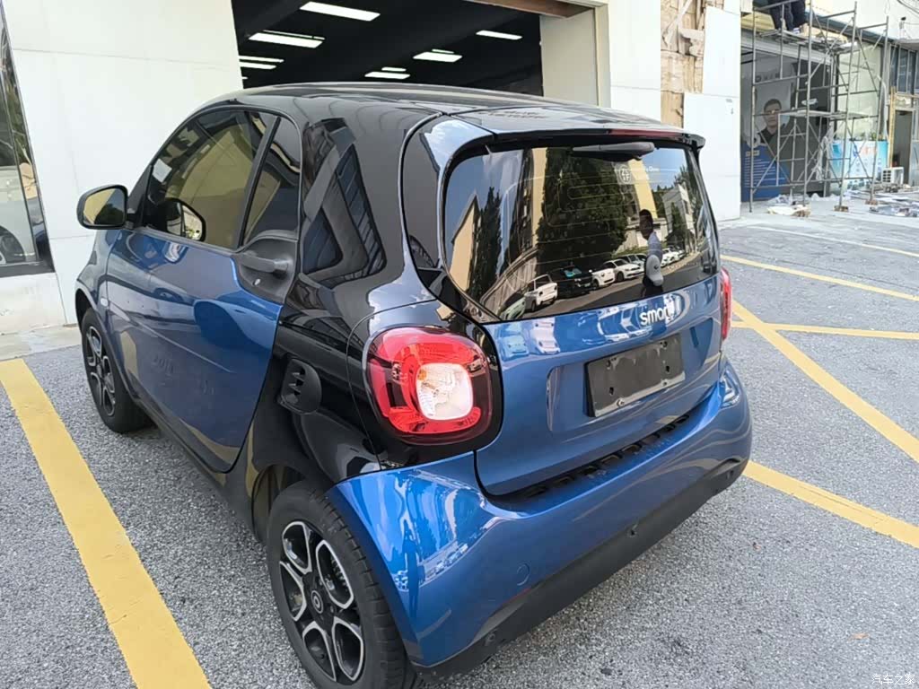 Smart Fortwo, 2019 все фото