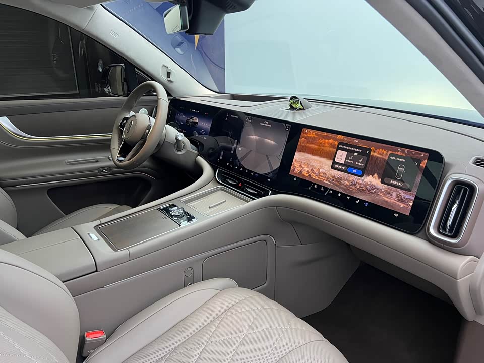 AITO Ask the world M9