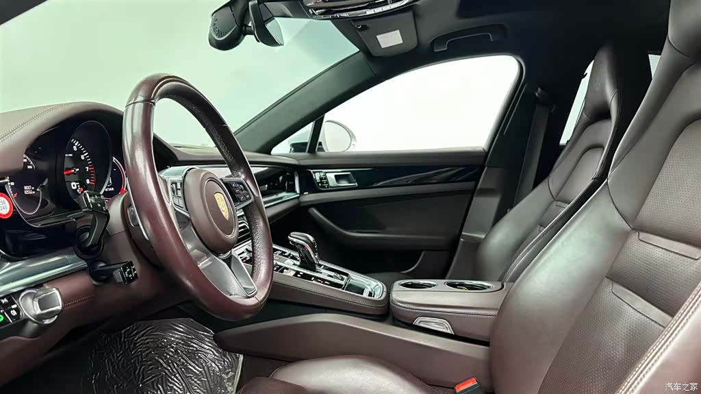 Porsche Panamera, 2018 9