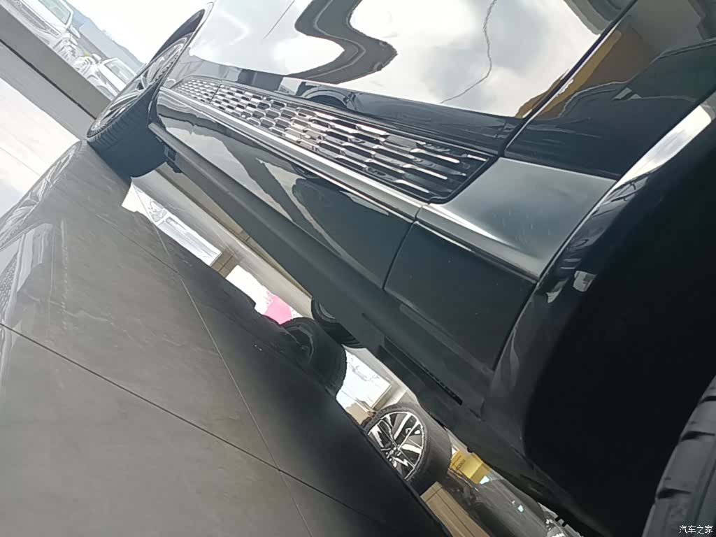 Hongqi E-HS9, 2023 21