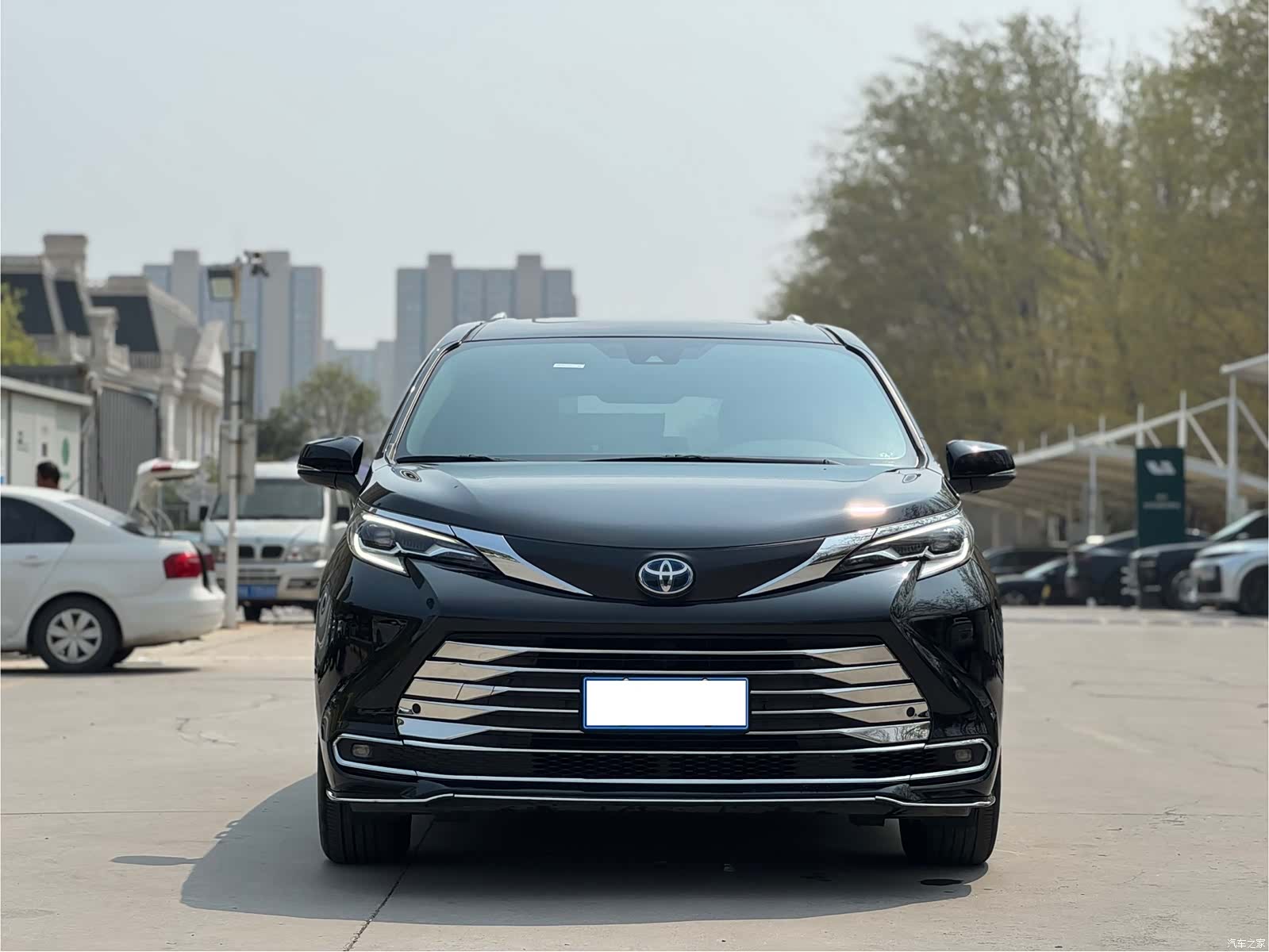 Toyota Sienna, 2023 2