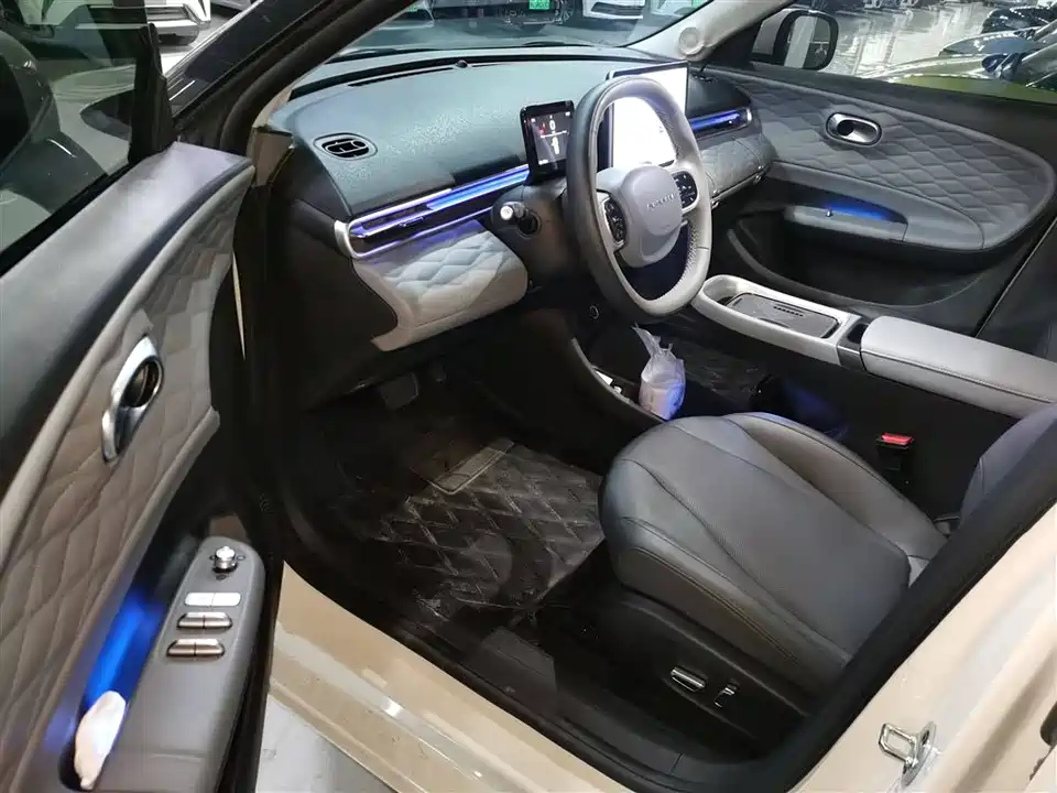 Dongfeng Nammi Nano 01