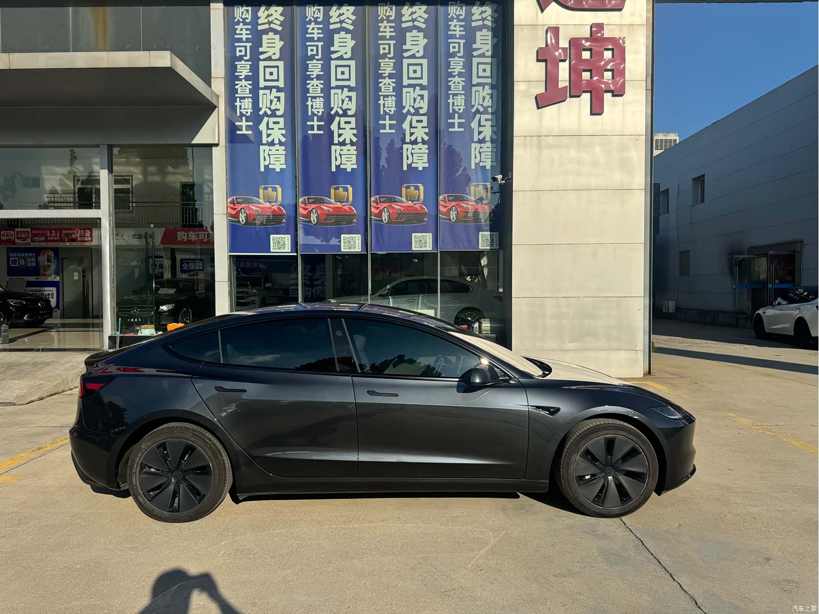 Tesla Model 3, 2025 10