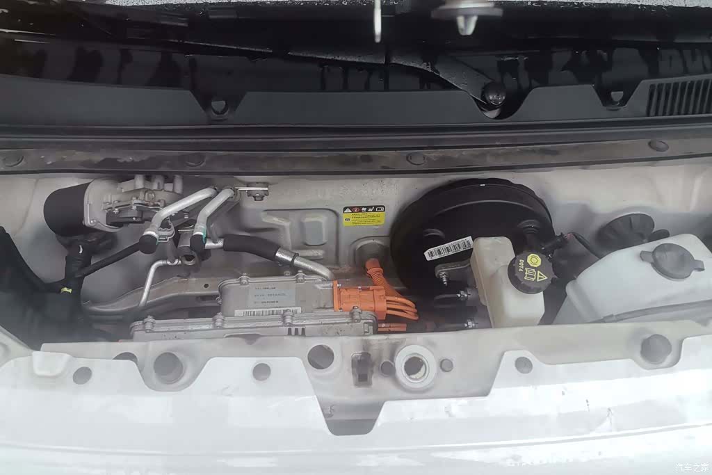 Wuling MINIEV, 2024 10