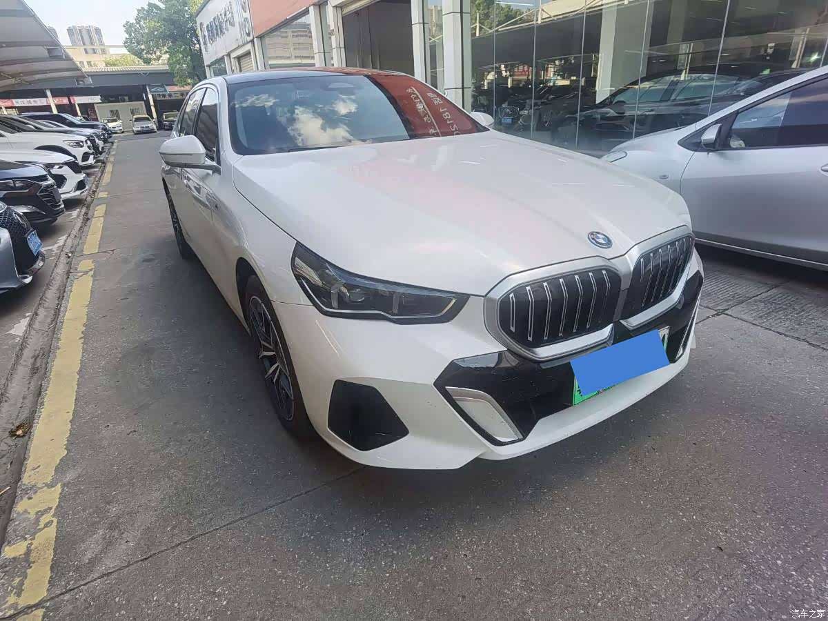 BMW i5, 2025 3