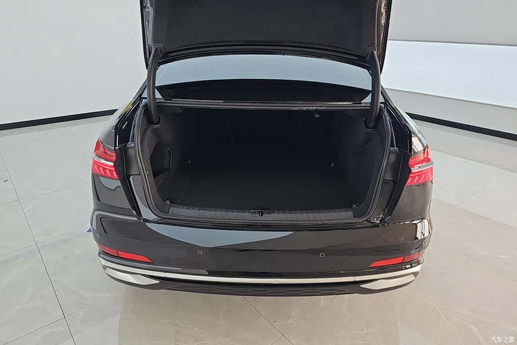 Audi A6L, 2023 4