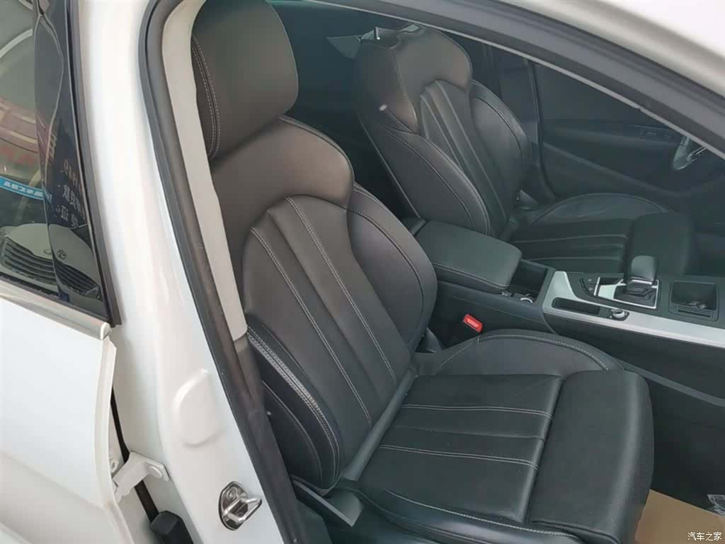 Audi A4L, 2024 25
