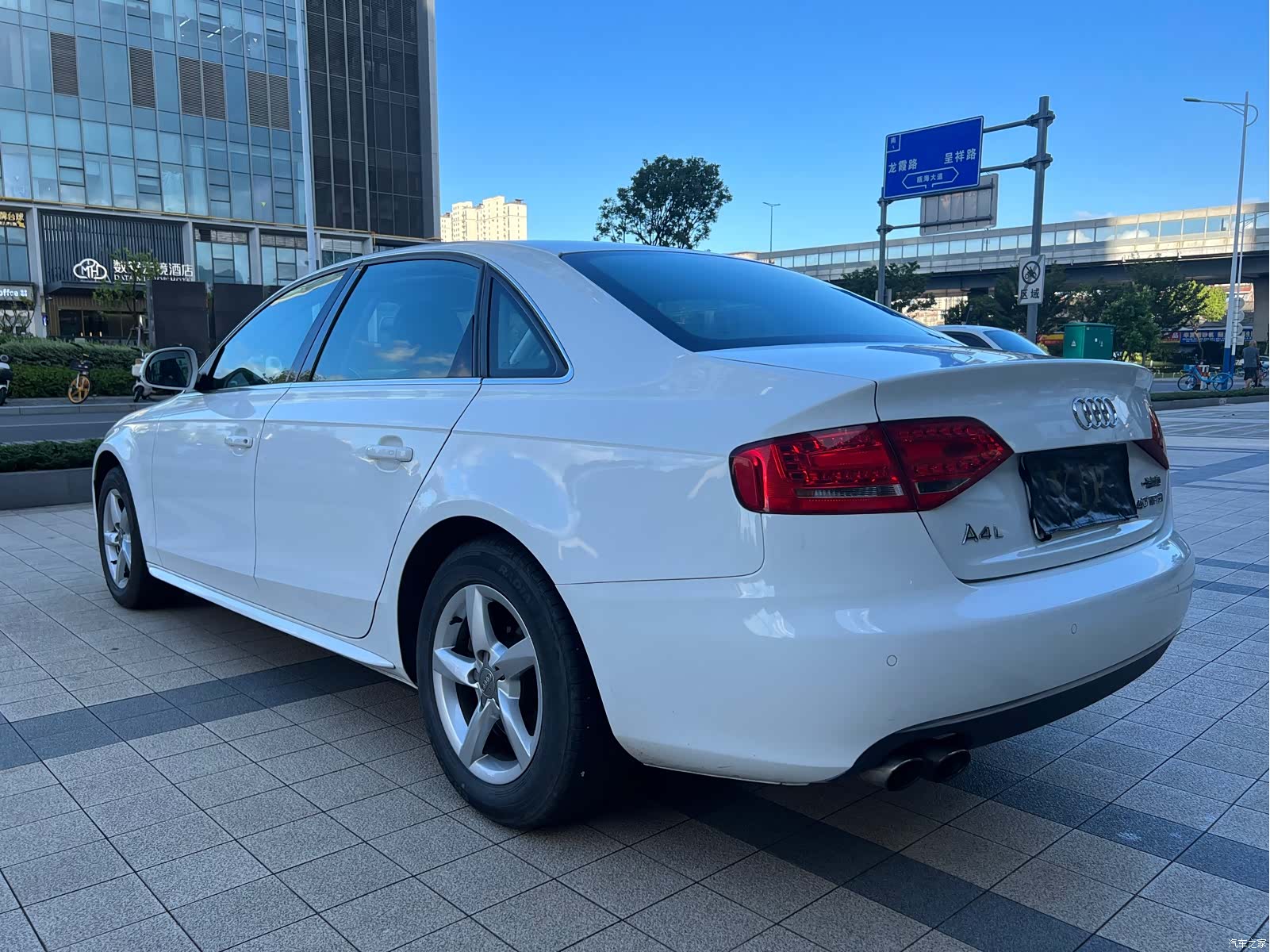 Audi A4L, 2012 16