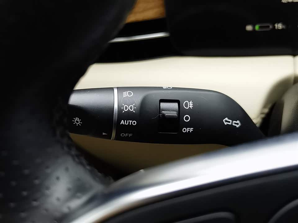 AITO Ask the world M5