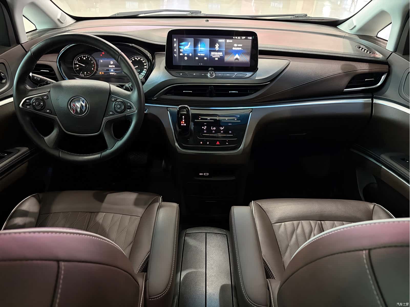 Buick GL8, 2021 все фото