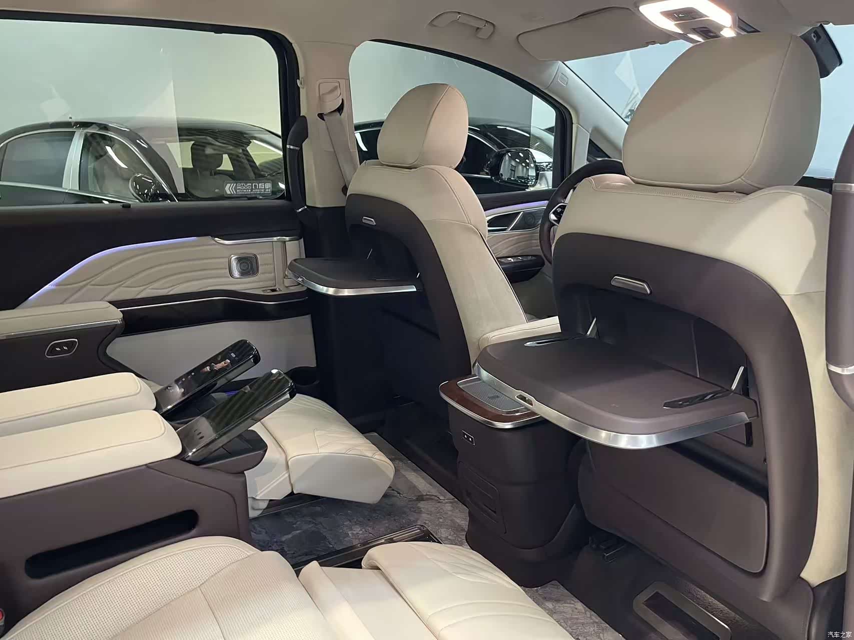 Hongqi HQ9, 2022 16