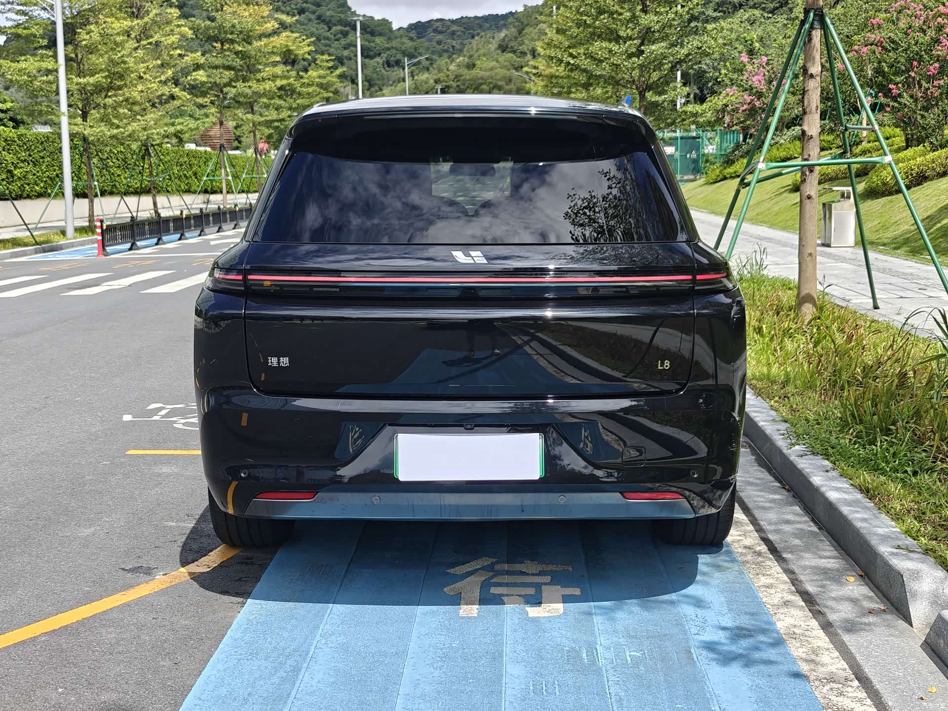 Li Auto L8, 2023 17