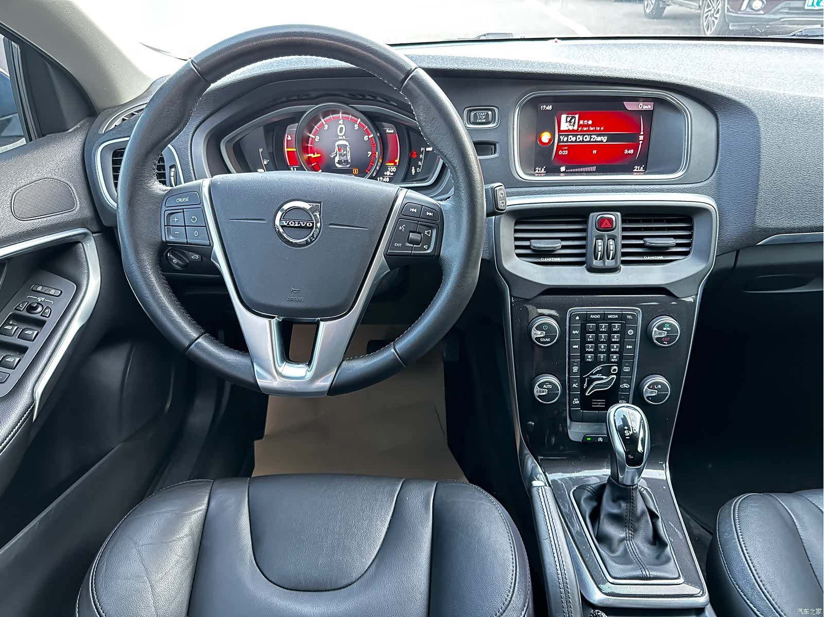 Volvo V40, 2018 16