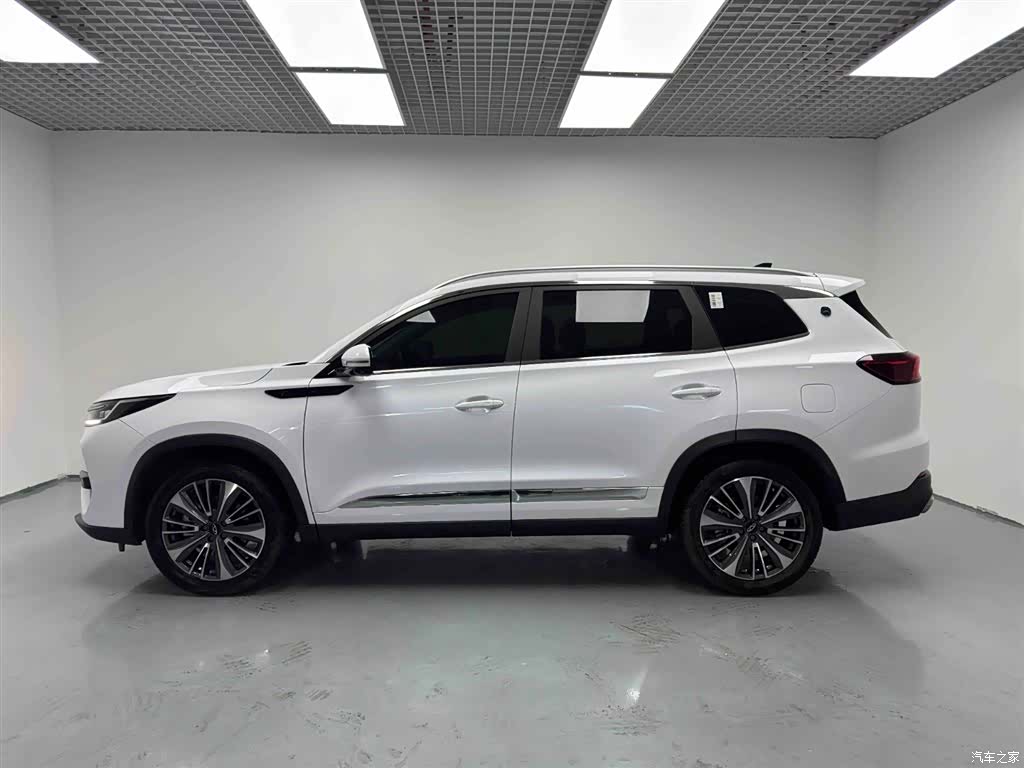 Chery Tiggo 8, 2025 17