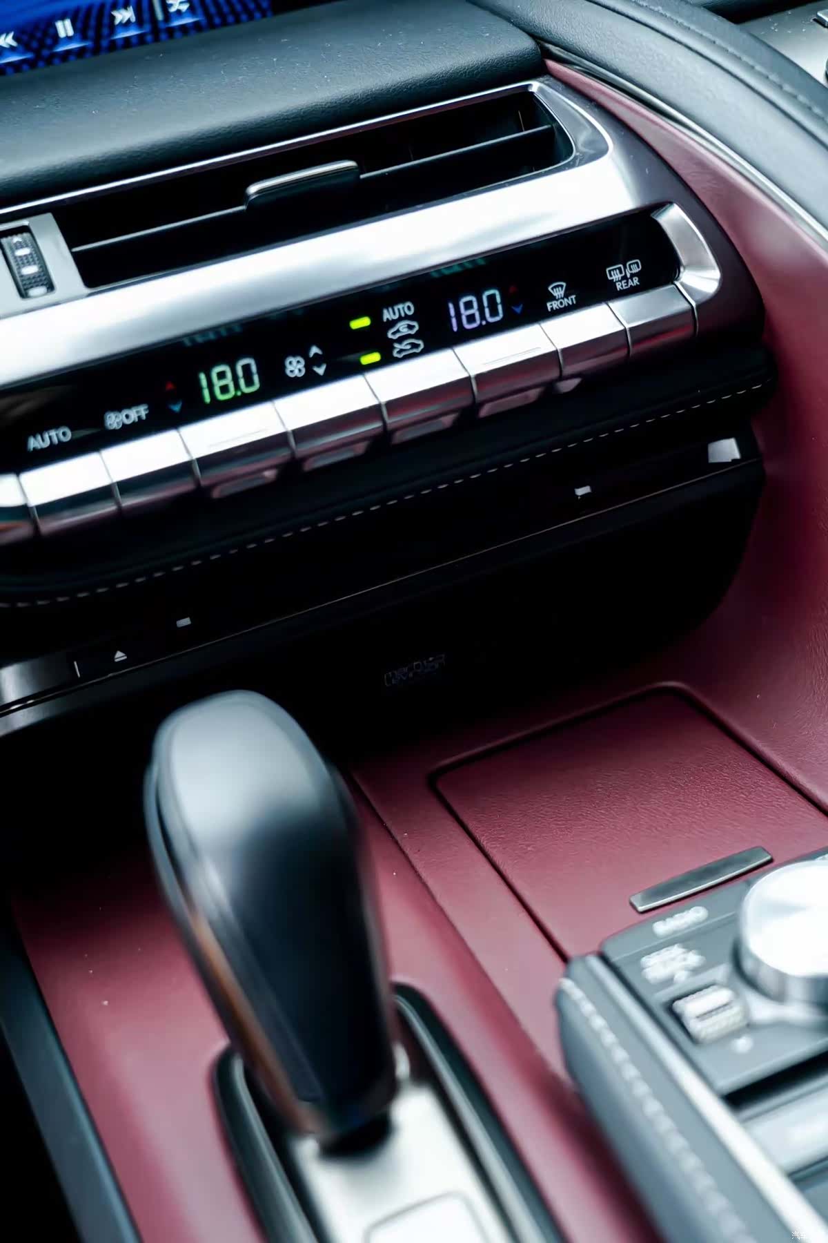 Lexus LC, 2022 17