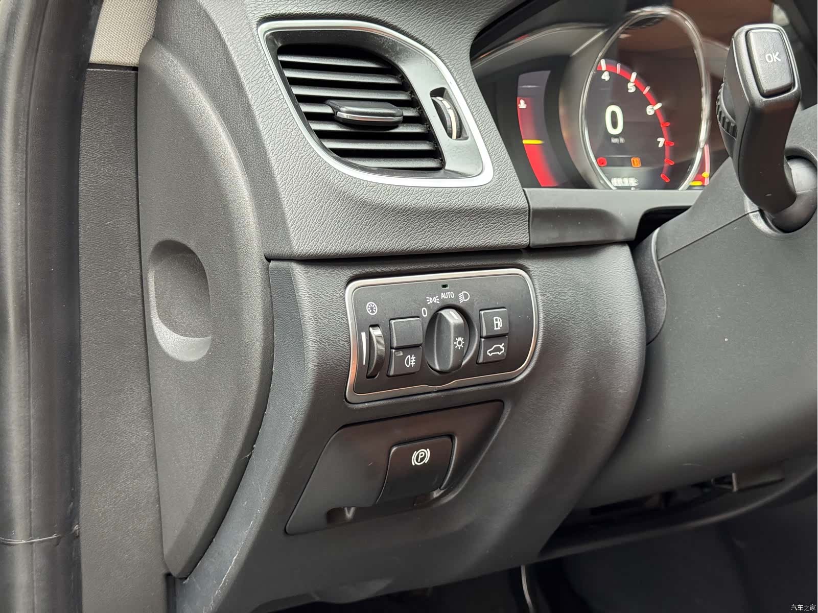 Volvo S60, 2017 13