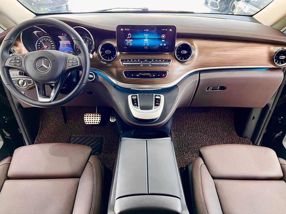 Mercedes-Benz V-class