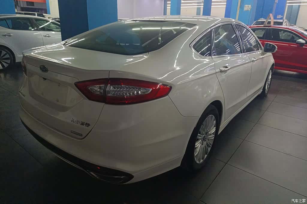 Ford Mondeo, 2016 3