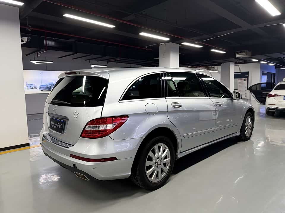 Mercedes-Benz R-class