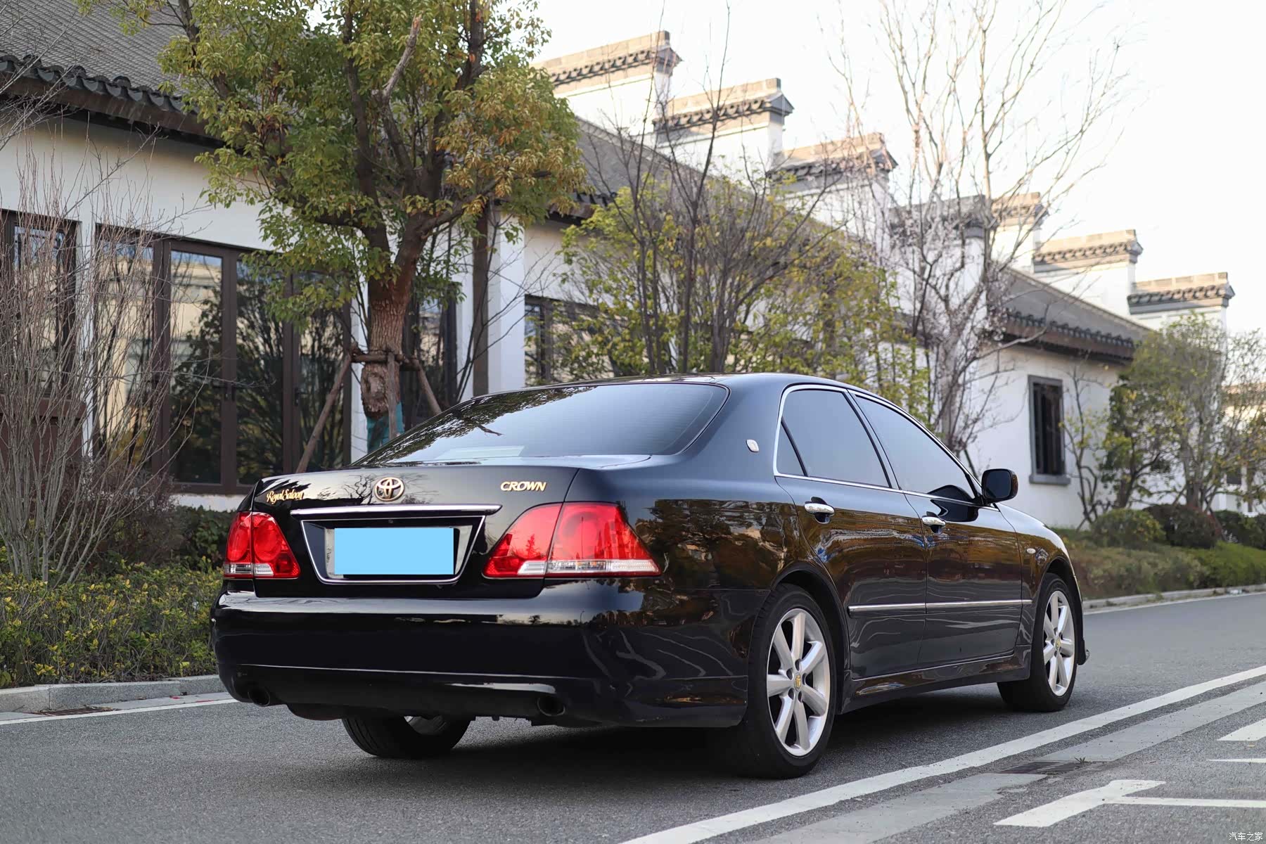 Toyota Crown, 2008 4