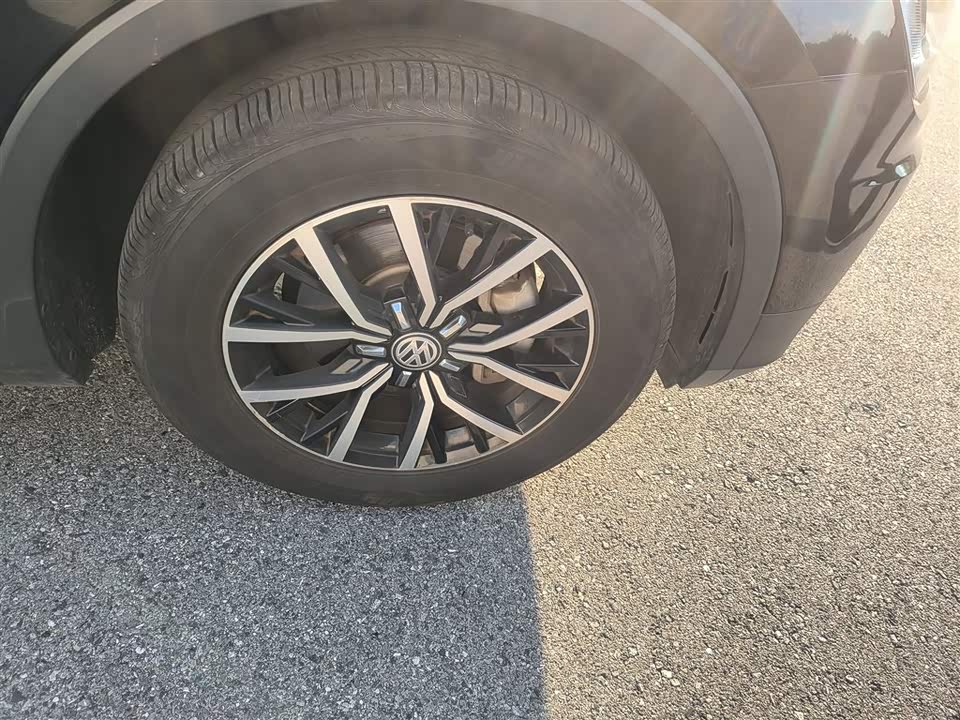 Volkswagen Tiguan L