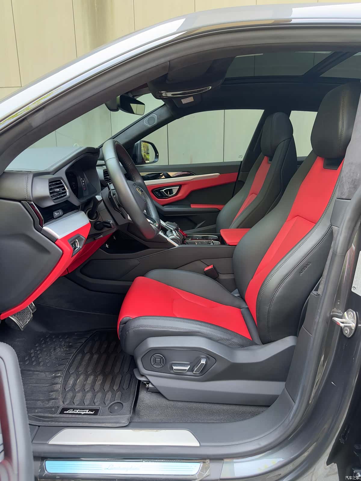 Lamborghini Urus, 2019 10
