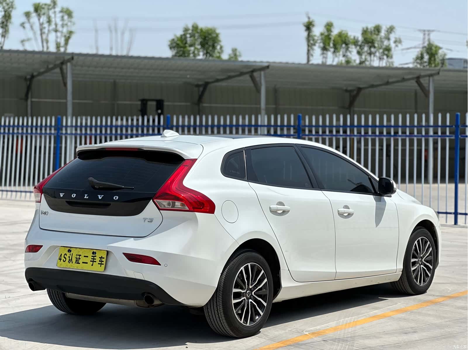 Volvo V40, 2019 19