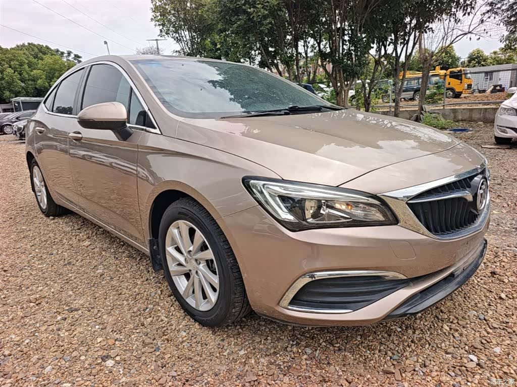 Buick Verano, 2018 4