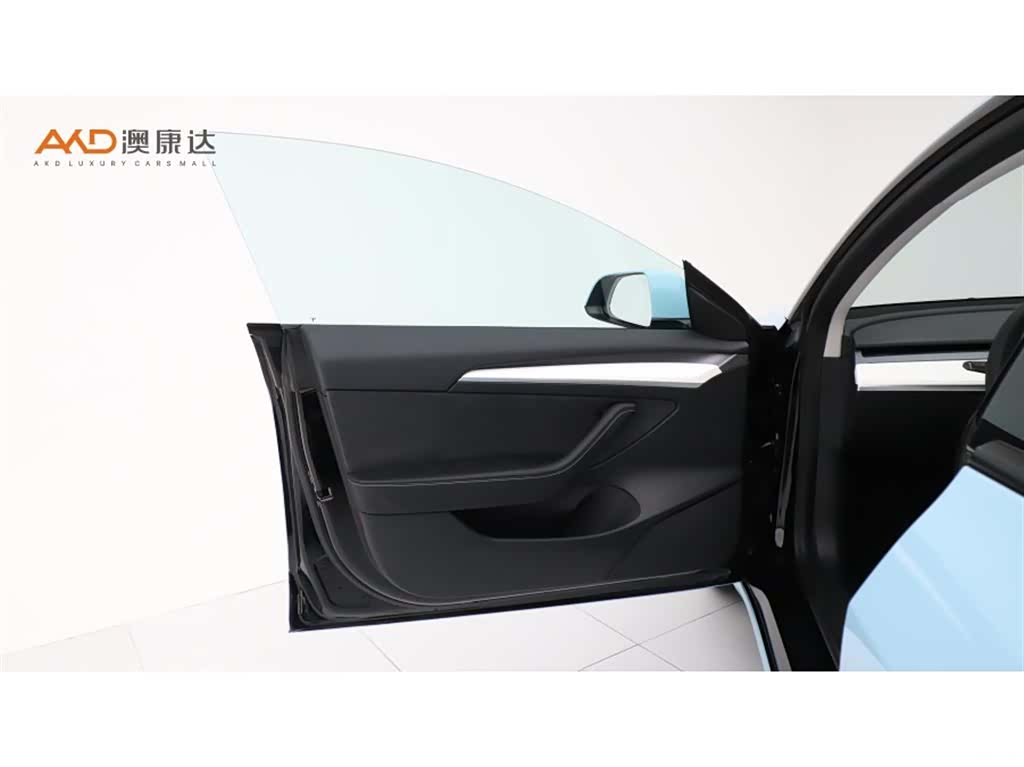 Tesla Model 3, 2023 10