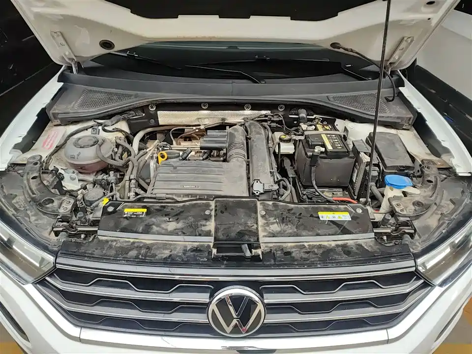 Volkswagen T-ROC exploring Songs